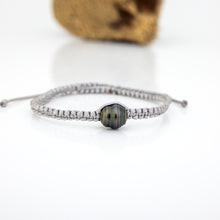 Load image into Gallery viewer, READY TO SHIP Unisex Woven Civa Fiji Pearl Bracelet - FJD$
