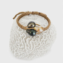 Load image into Gallery viewer, Unisex Civa Fiji Pearl Trio Bracelet - Nylon FJD$
