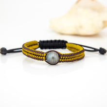 Load image into Gallery viewer, Unisex Woven Civa Fiji Pearl Bracelet - FJD$
