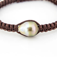 Load image into Gallery viewer, Unisex Woven Civa Fiji Pearl Bracelet - FJD$
