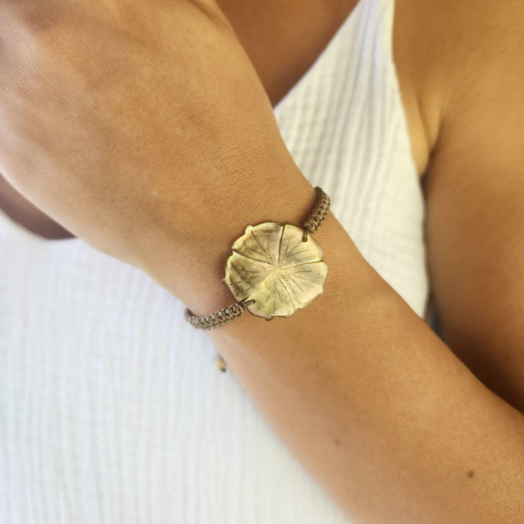 Hibiscus bracelet deals