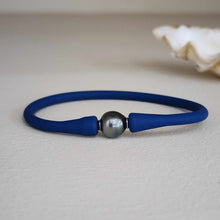 Load image into Gallery viewer, READY TO SHIP Unisex Civa Fiji Pearl Bracelet - Soft Stretch Rubber FJD$
