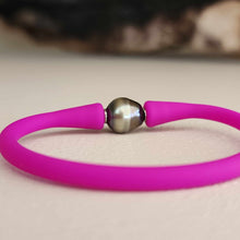Load image into Gallery viewer, READY TO SHIP Unisex Civa Fiji Pearl Bracelet - Soft Stretch Rubber FJD$
