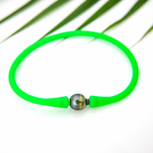 Load image into Gallery viewer, READY TO SHIP Unisex Civa Fiji Pearl Bracelet - Soft Stretch Rubber FJD$
