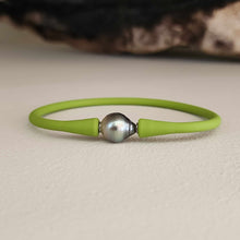 Load image into Gallery viewer, READY TO SHIP Unisex Civa Fiji Pearl Bracelet - Soft Stretch Rubber FJD$
