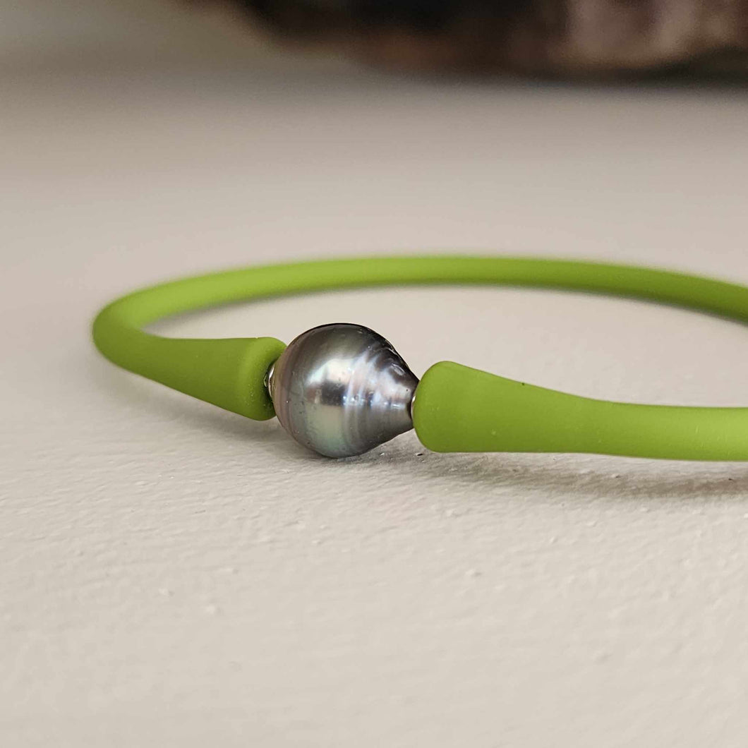 READY TO SHIP Unisex Civa Fiji Pearl Bracelet - Soft Stretch Rubber FJD$