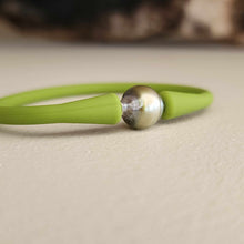 Load image into Gallery viewer, READY TO SHIP Unisex Civa Fiji Pearl Bracelet - Soft Stretch Rubber FJD$
