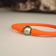 Load image into Gallery viewer, READY TO SHIP Unisex Civa Fiji Pearl Bracelet - Soft Stretch Rubber FJD$
