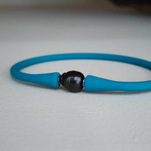 Load image into Gallery viewer, READY TO SHIP Unisex Civa Fiji Pearl Bracelet - Soft Stretch Rubber FJD$
