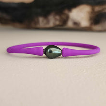 Load image into Gallery viewer, READY TO SHIP Unisex Civa Fiji Pearl Bracelet - Soft Stretch Rubber FJD$
