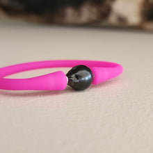 Load image into Gallery viewer, READY TO SHIP Unisex Civa Fiji Pearl Bracelet - Soft Stretch Rubber FJD$

