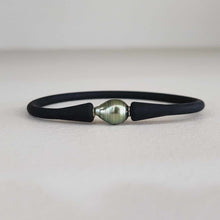 Load image into Gallery viewer, READY TO SHIP Unisex Civa Fiji Pearl Bracelet - Soft Stretch Rubber FJD$
