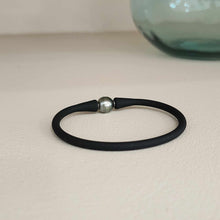 Load image into Gallery viewer, READY TO SHIP Unisex Civa Fiji Pearl Bracelet - Soft Stretch Rubber FJD$
