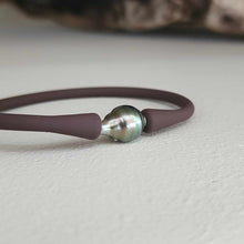 Load image into Gallery viewer, READY TO SHIP Unisex Civa Fiji Pearl Bracelet - Soft Stretch Rubber FJD$
