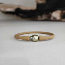 Load image into Gallery viewer, READY TO SHIP Unisex Civa Fiji Pearl Bracelet - Soft Stretch Rubber FJD$
