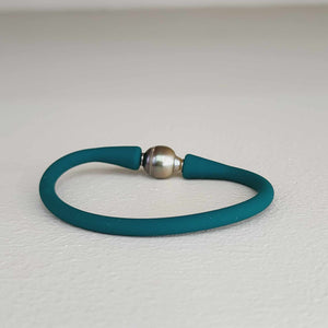 READY TO SHIP Unisex Civa Fiji Pearl Bracelet - Soft Stretch Rubber FJD$
