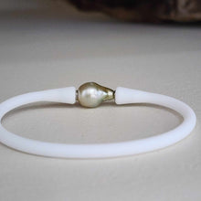 Load image into Gallery viewer, READY TO SHIP Unisex Civa Fiji Pearl Bracelet - Soft Stretch Rubber FJD$
