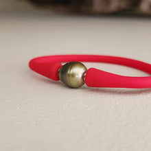 Load image into Gallery viewer, READY TO SHIP Unisex Civa Fiji Pearl Bracelet - Soft Stretch Rubber FJD$
