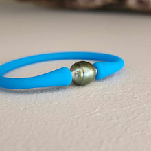Load image into Gallery viewer, READY TO SHIP Unisex Civa Fiji Pearl Bracelet - Soft Stretch Rubber FJD$
