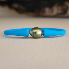 Load image into Gallery viewer, READY TO SHIP Unisex Civa Fiji Pearl Bracelet - Soft Stretch Rubber FJD$
