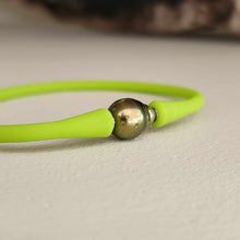 Load image into Gallery viewer, READY TO SHIP Unisex Civa Fiji Pearl Bracelet - Soft Stretch Rubber FJD$
