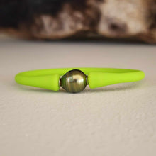 Load image into Gallery viewer, READY TO SHIP Unisex Civa Fiji Pearl Bracelet - Soft Stretch Rubber FJD$
