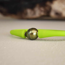 Load image into Gallery viewer, READY TO SHIP Unisex Civa Fiji Pearl Bracelet - Soft Stretch Rubber FJD$
