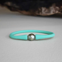 Load image into Gallery viewer, READY TO SHIP Unisex Civa Fiji Pearl Bracelet - Soft Stretch Rubber FJD$
