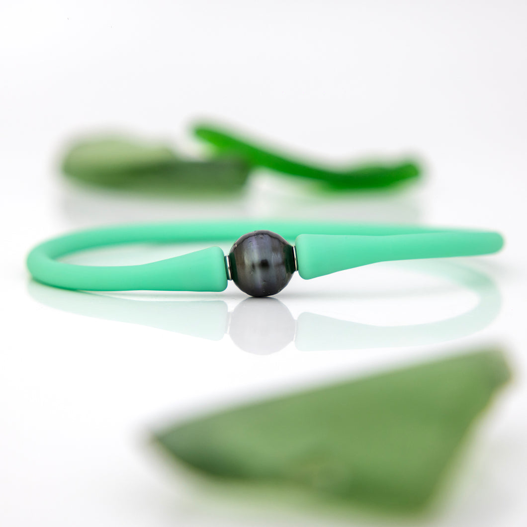 READY TO SHIP Unisex Civa Fiji Pearl Bracelet - Soft Stretch Rubber FJD$