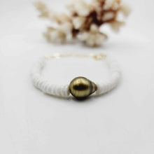 Load image into Gallery viewer, READY TO SHIP Fiji Saltwater Pearl &amp; Shell Bracelet in 14k Gold Fill - FJD$
