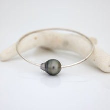 Load image into Gallery viewer, READY TO SHIP Civa Fiji Saltwater Pearl Bangle - 925 Sterling Silver FJD$

