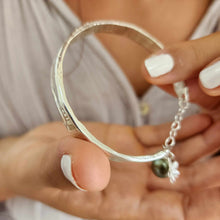 Load image into Gallery viewer, CONTACT US TO RECREATE THIS SOLD OUT STYLE Graded Civa Fiji Pearl &amp; Frangipani Charm Bracelet - 925 Sterling Silver FJD$

