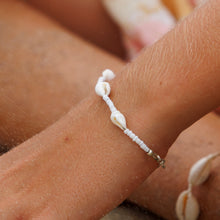 Load image into Gallery viewer, READY TO SHIP Shell &amp; Bead Bracelet - 925 Sterling Silver FJD$
