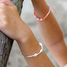 Load image into Gallery viewer, READY TO SHIP Shell &amp; Bead Bracelet - 925 Sterling Silver FJD$
