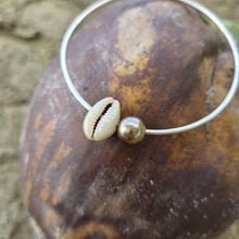 Load image into Gallery viewer, READY TO SHIP Civa Fiji Saltwater Pearl &amp; Shell Bangle - 925 Sterling Silver FJD$
