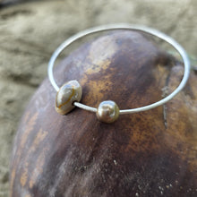 Load image into Gallery viewer, READY TO SHIP Civa Fiji Saltwater Pearl &amp; Shell Bangle - 925 Sterling Silver FJD$
