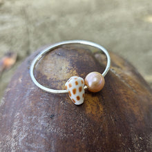 Load image into Gallery viewer, READY TO SHIP Children&#39;s Freshwater Pearl &amp; Shell Bangle - 925 Sterling Silver FJD$
