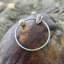 Load image into Gallery viewer, READY TO SHIP Children&#39;s Freshwater Pearl &amp; Shell Bangle - 925 Sterling Silver FJD$
