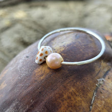 Load image into Gallery viewer, READY TO SHIP Children&#39;s Freshwater Pearl &amp; Shell Bangle - 925 Sterling Silver FJD$
