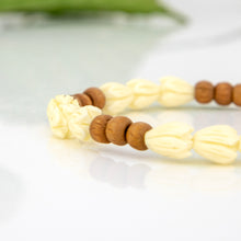 Load image into Gallery viewer, READY TO SHIP Unisex Pikake Flower &amp; Wooden Bead Bracelet FJD$
