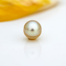 Load image into Gallery viewer, READY TO SHIP Civa Fiji Graded Pearl &amp; Honey Bee Charm Bracelet - 925 Sterling Silver FJD$
