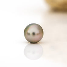 Load image into Gallery viewer, Fiji Loose Saltwater Pearl with Grade Certificate #4136 - FJD$
