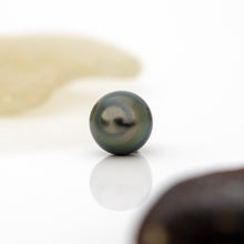 Load image into Gallery viewer, Fiji Loose Saltwater Pearl with Grade Certificate #4140 - FJD$

