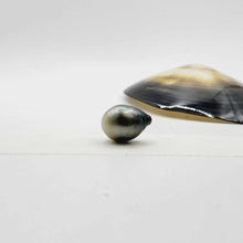 Load image into Gallery viewer, READY TO SHIP Bead Saltwater Pearl Bracelet in 925 Sterling Silver - FJD$
