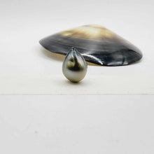 Load image into Gallery viewer, READY TO SHIP Bead Saltwater Pearl Bracelet in 925 Sterling Silver - FJD$
