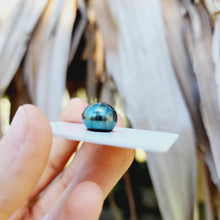 Load image into Gallery viewer, READY TO SHIP Civa Fiji Saltwater Pearl Bangle - 14k Gold Fill FJD$
