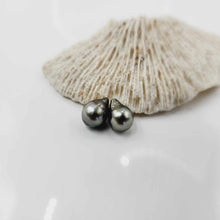 Load image into Gallery viewer, Civa Fiji Loose Saltwater Pearl Pair - FJD$
