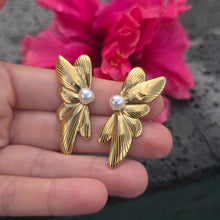 Load image into Gallery viewer, READY TO SHIP Freshwater Pearl Stud Earrings - Gold Plated FJD$
