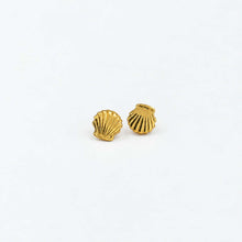 Load image into Gallery viewer, Shell Stud Earrings - Gold Plated FJD$
