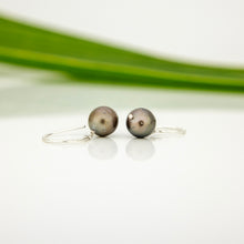 Load image into Gallery viewer, READY TO SHIP Civa Fiji Pearl Earrings - 925 Sterling Silver FJD$
